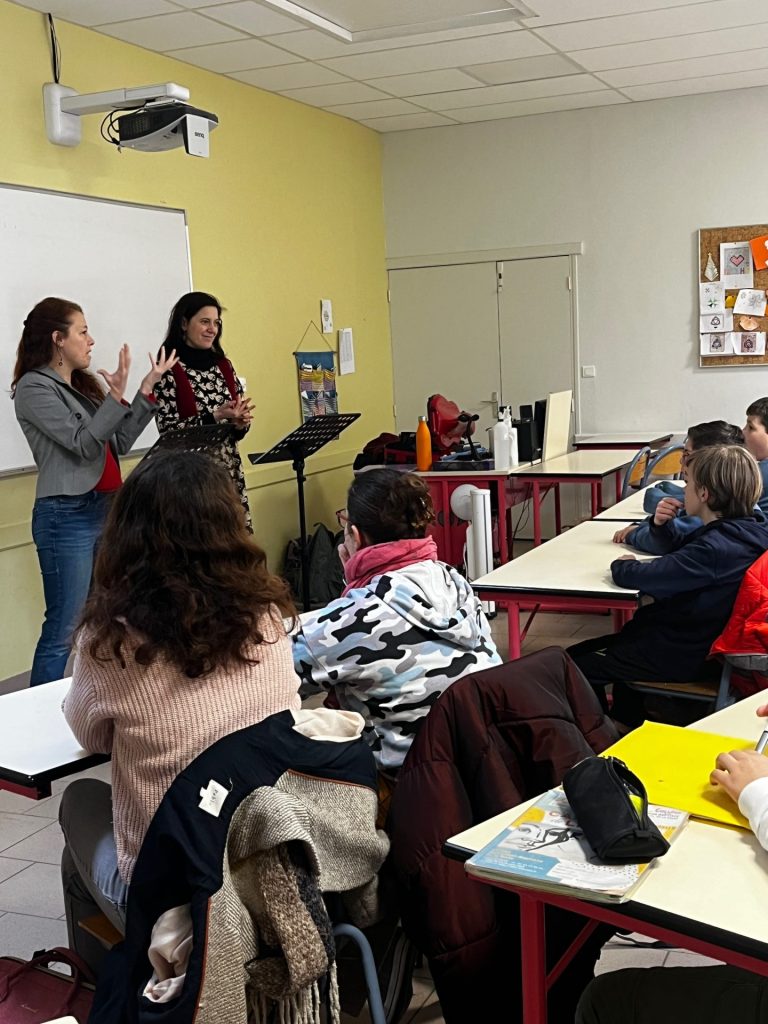Lecture théâtralisée quinconces au collège de Teloché
