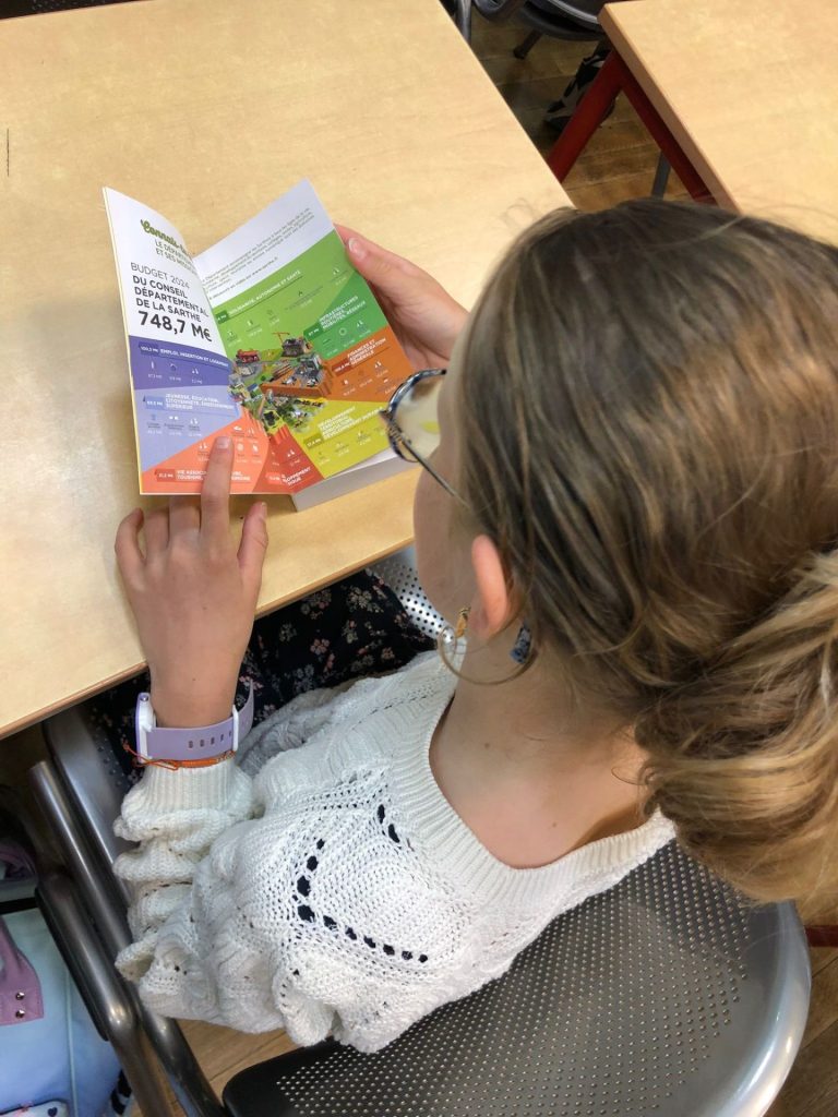 dictionnaires et chèques collège CD72