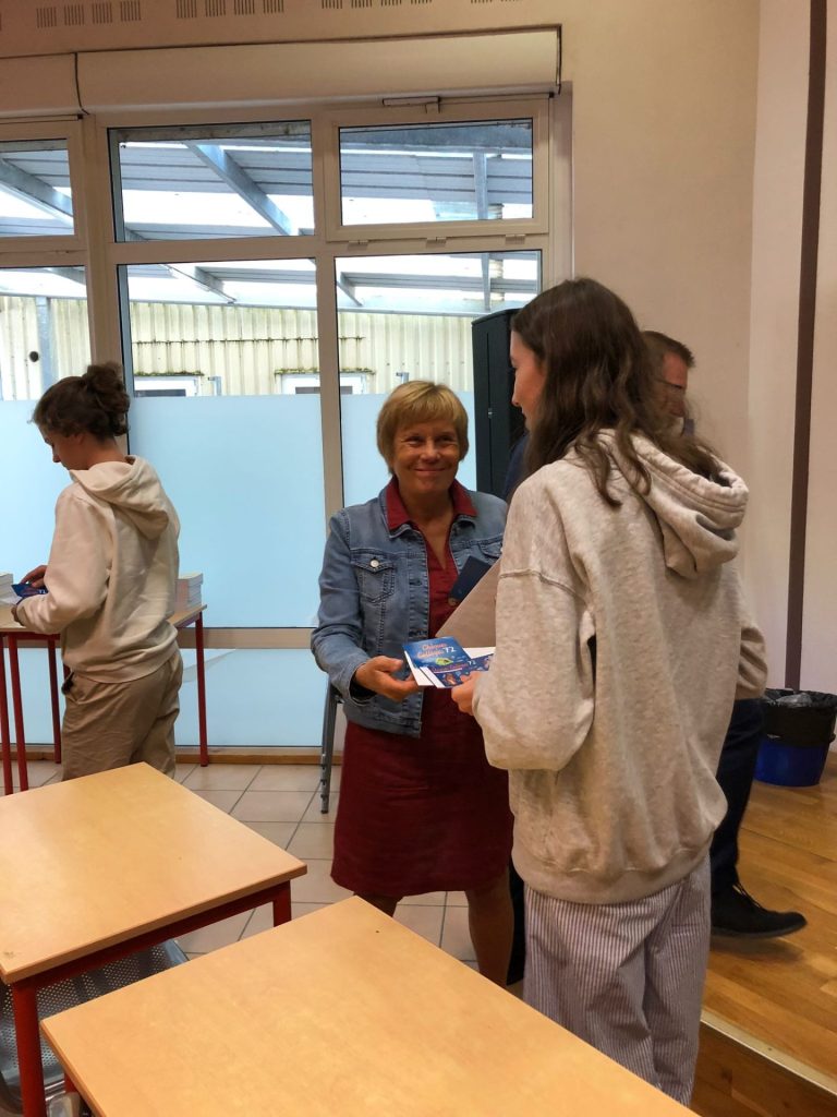 dictionnaires et chèques collège CD72