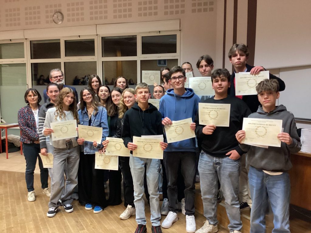 remise diplômes brevet 2024