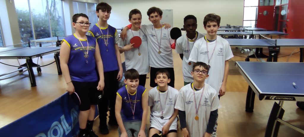 Compétition départementale de tennis de table